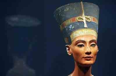Bức tượng Nữ hoàng Nefertiti là đồ “rởm”? 
